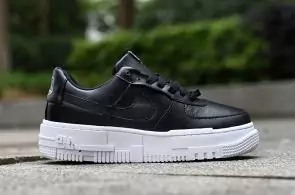 chaussures pour femme homme nike air force 1 pixel black white